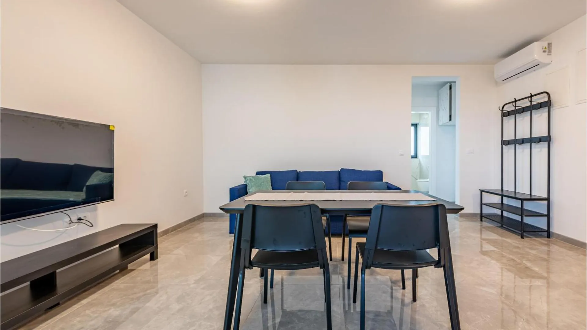 Pet Friendly Apartment In Vir With Wifi 0*,
