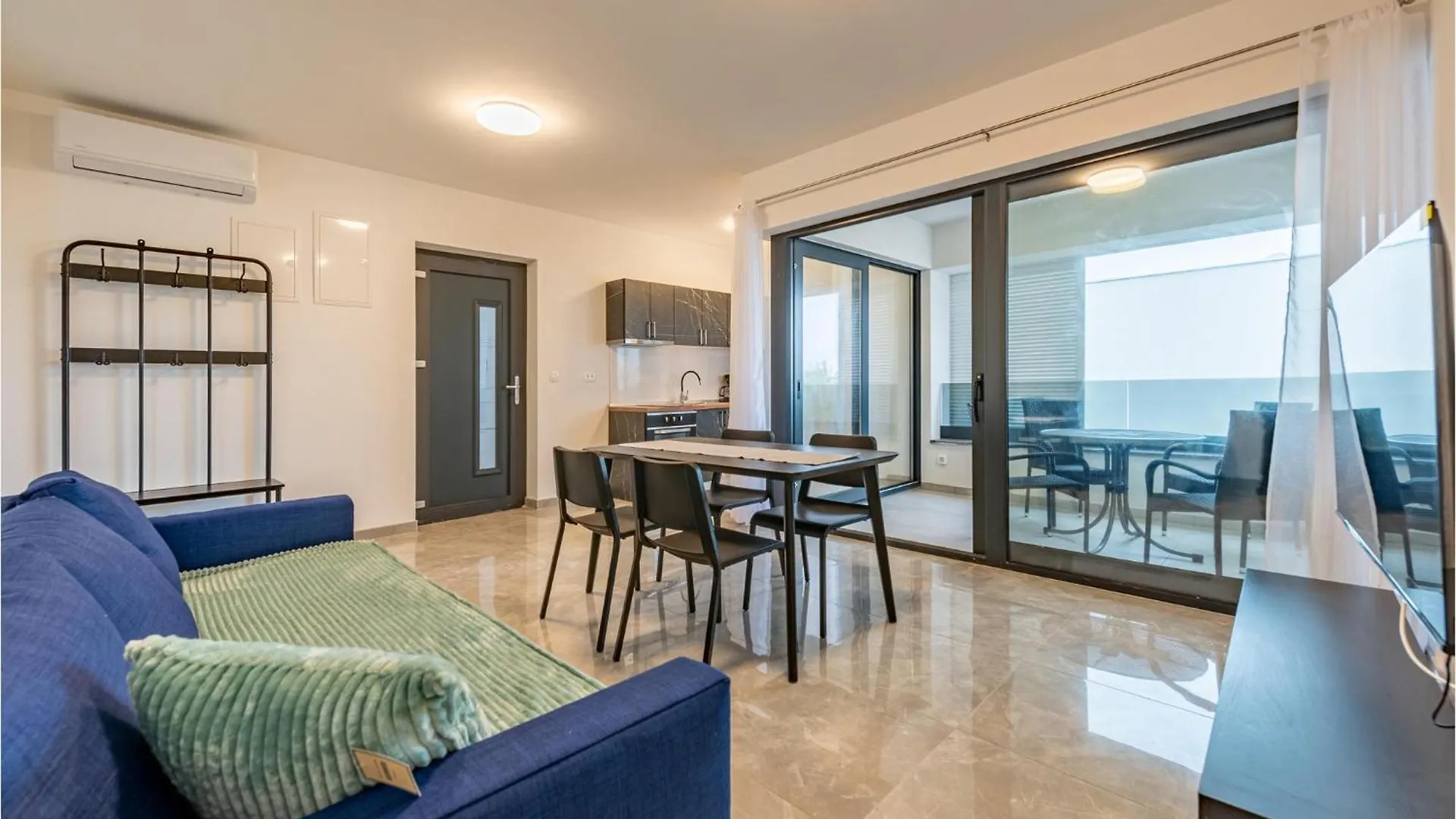 Pet Friendly Apartment In Vir With Wifi